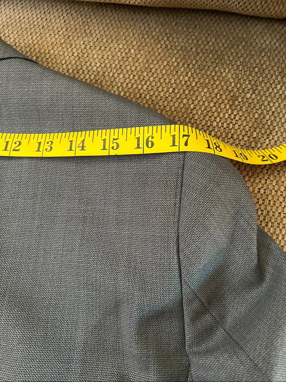 Ted Baker Gray Sport Coat with Purple Patterned Lining 100% wool size 38R